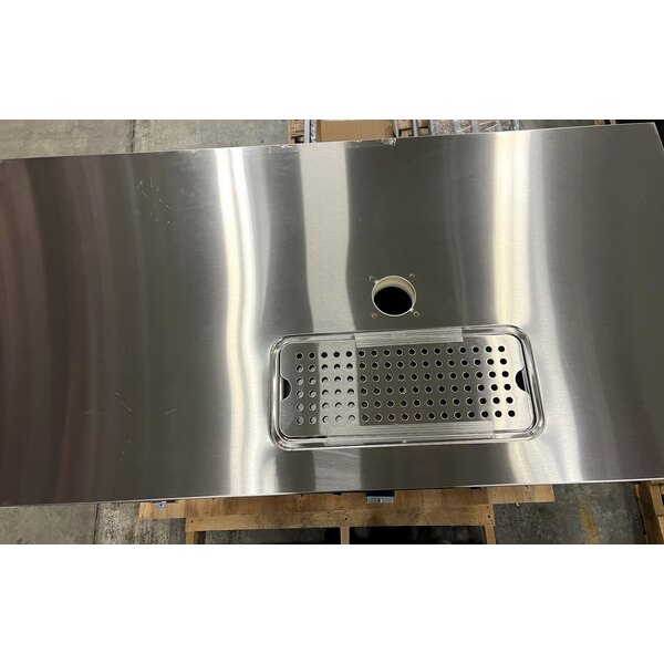 Scratch and Dent Avantco UDD-48-HC-S Four Tap Shallow Depth Kegerator Beer Dispenser - Stainless Steel, (2) 1/2 Keg Capacity