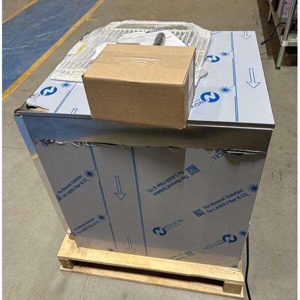 Scratch and Dent Beverage-Air UCR24AHC-25-23 24" Low Profile Glass Door Undercounter Refrigerator