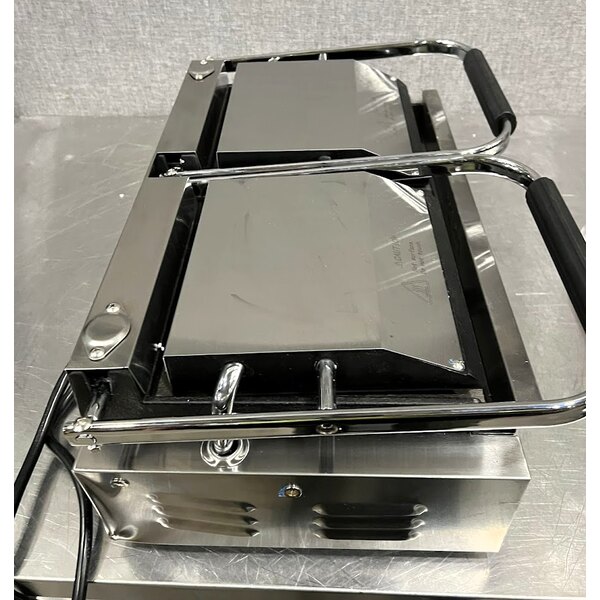 Scratch and Dent Avantco PG400T Commercial Dual Panini Sandwich Grill with Timer, Grooved Plates, and 19 5/8" x 9 1/8" Cooking Surface - 120V, 3500W