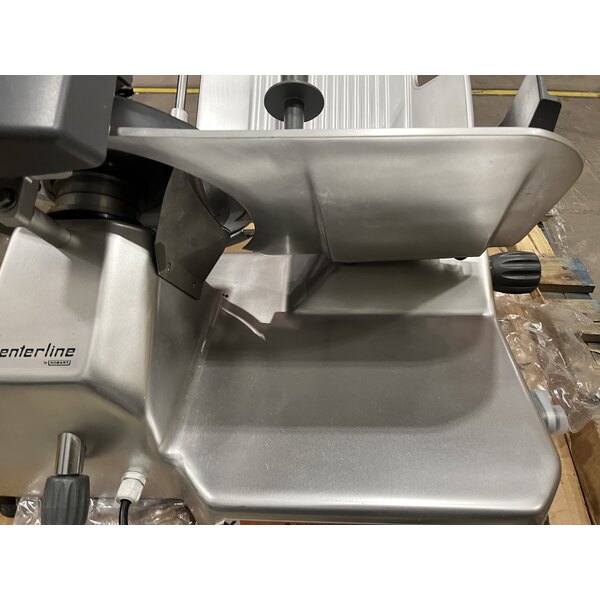 Scratch and Dent Centerline by Hobart EDGE14 14" Manual Meat Slicer - 1/2 hp