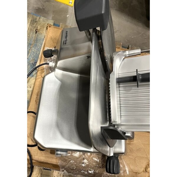 Scratch and Dent Centerline by Hobart EDGE14 14" Manual Meat Slicer - 1/2 hp