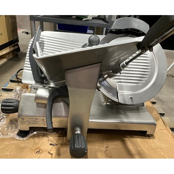 Scratch and Dent Centerline by Hobart EDGE14 14" Manual Meat Slicer - 1/2 hp