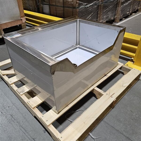 Scratch and Dent Regency 16-Gauge Stainless Steel One Compartment Floor Mop Sink with Notched Front - 28" x 20" x 12" Bowl