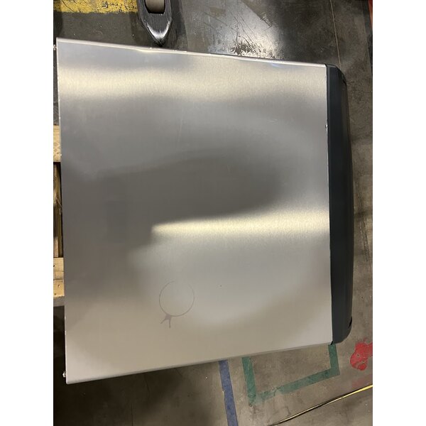 Scratch and Dent Scotsman UC2024SA-1 Air Cooled Undercounter Small Cube Ice Machine - 227 lb.