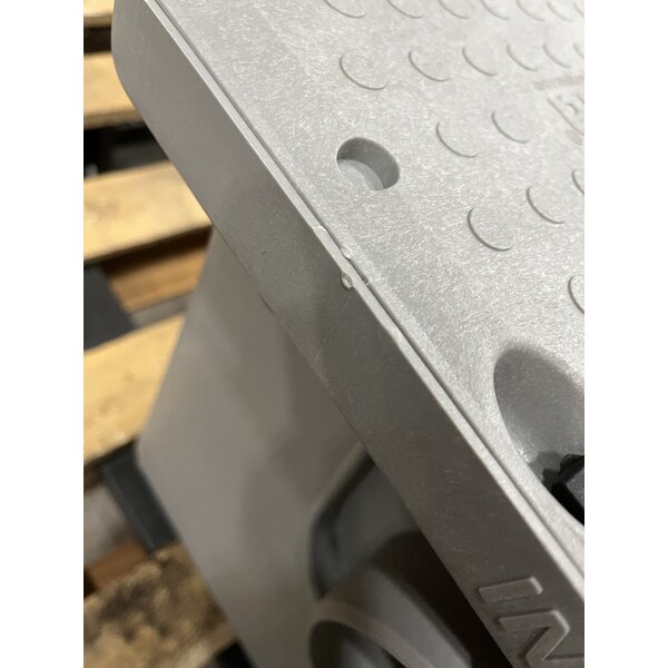 Scratch and Dent Endura 3925XTA03 50 lb. 25 GPM Grease Trap with 3" Hub