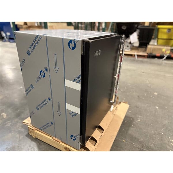 Scratch and Dent Perlick HB24RS-BS-STK 24" Black ADA Compliant Single Door Undercounter Refrigerator