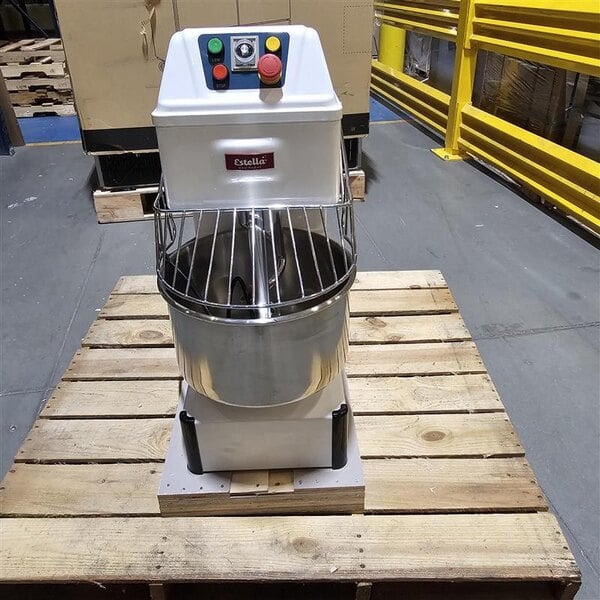 Scratch and Dent Estella SM20 20 Qt. / 28 lb. Two-Speed Spiral Dough Mixer - 120V, 2 HP