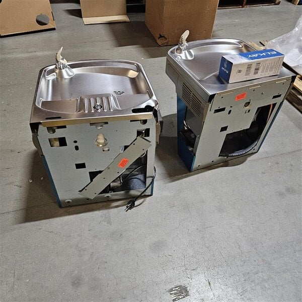 Scratch and Dent Zurn Elkay LZOOTL8WSSK Stainless Steel 8 GPH Dual Hands-Free Filtered Bottle Filling Station with Bi-Level Drinking Fountain - 115V - Chilled