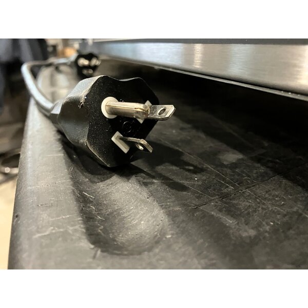 Scratch and Dent Krampouz CECIJ4 15 3/4" Dual Electric Cast Iron Crepe Maker - 240V / 3600W