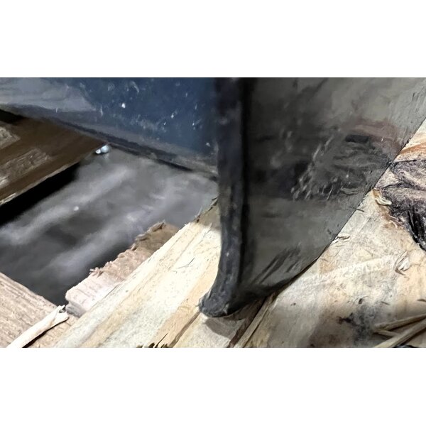 Scratch and Dent Watts WD-20 Grease Interceptor 40 lb. Grease Trap