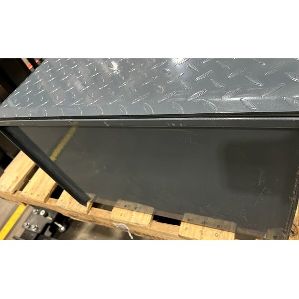 Scratch and Dent Watts WD-20 Grease Interceptor 40 lb. Grease Trap