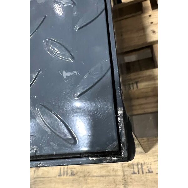 Scratch and Dent Watts WD-20 Grease Interceptor 40 lb. Grease Trap