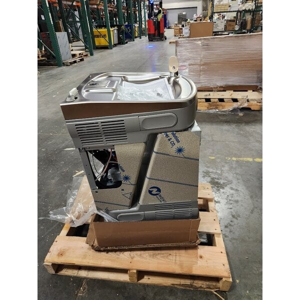 Scratch and Dent Zurn Elkay LZSTL8WSLP EZH20 8 GPH Light Gray Hands-Free Filtered Bottle Filling Station and Versatile Bi-Level Drinking Fountain - 115V - Chilled
