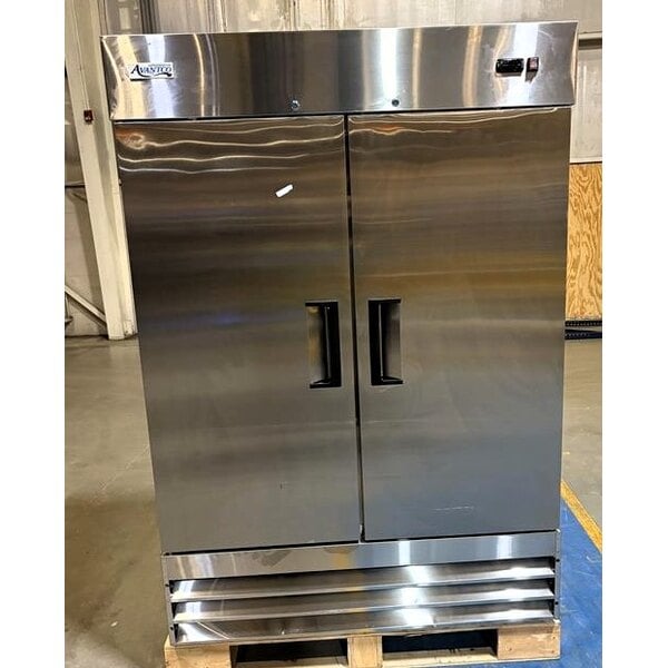 Scratch and Dent Avantco A-49F-HC 54" Solid Door Reach-In Freezer