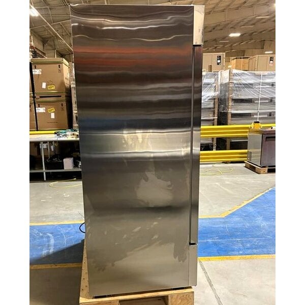 Scratch and Dent Avantco A-49F-HC 54" Solid Door Reach-In Freezer