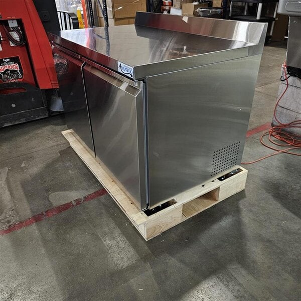 Scratch and Dent Avantco SS-WT-48F-HC Two Door Worktop Freezer with 3 1/2" Backsplash