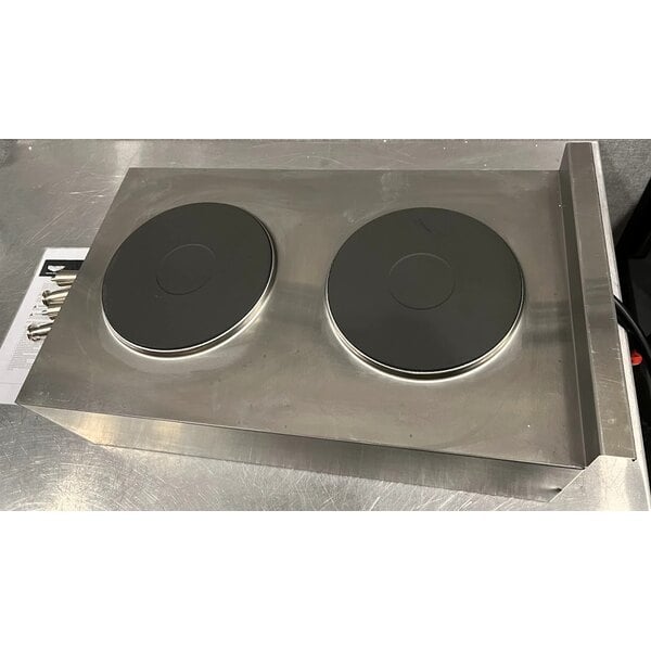 Scratch and Dent Vollrath 40739 Cayenne 2 Burner Counter Top Electric Hot Plate - 208/240V
