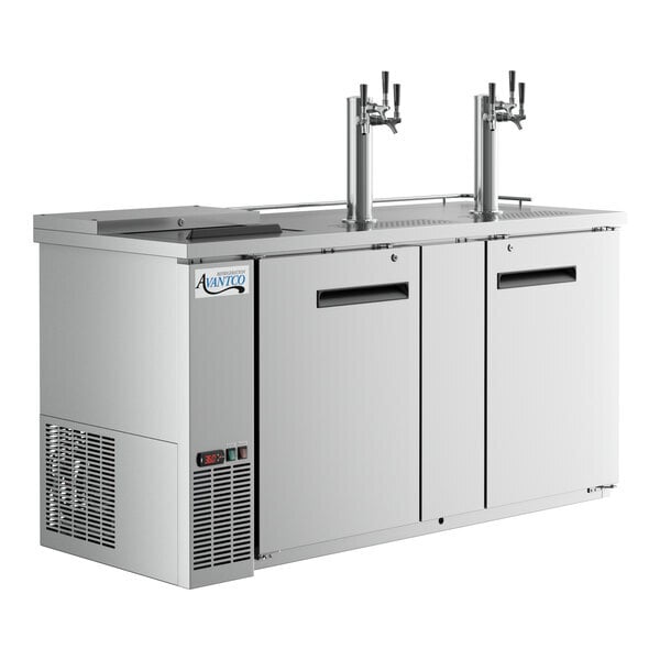 Scratch and Dent Avantco UDD-3-CT-S-6 Stainless Steel Kegerator / Beer Dispenser with (2) Triple Tap Tower and Club Top - (3) 1/2 Keg Capacity