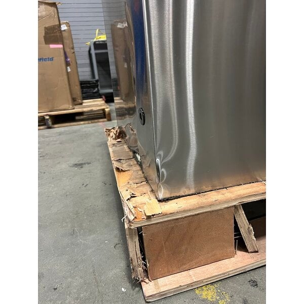 Scratch and Dent Avantco UDD-3-CT-S-6 Stainless Steel Kegerator / Beer Dispenser with (2) Triple Tap Tower and Club Top - (3) 1/2 Keg Capacity