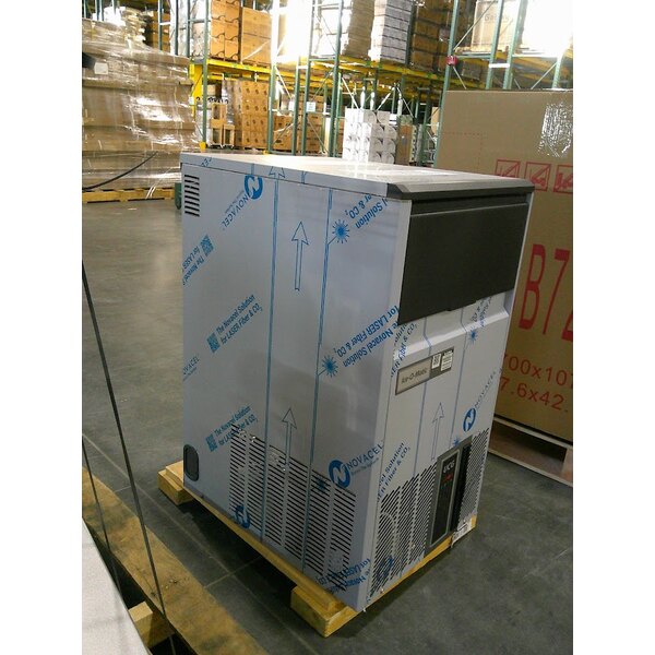 Scratch and Dent Ice-O-Matic UCG130A 18" Air Cooled Undercounter Gourmet Cube Ice Machine - 115V, 1 Phase, 121 lb.