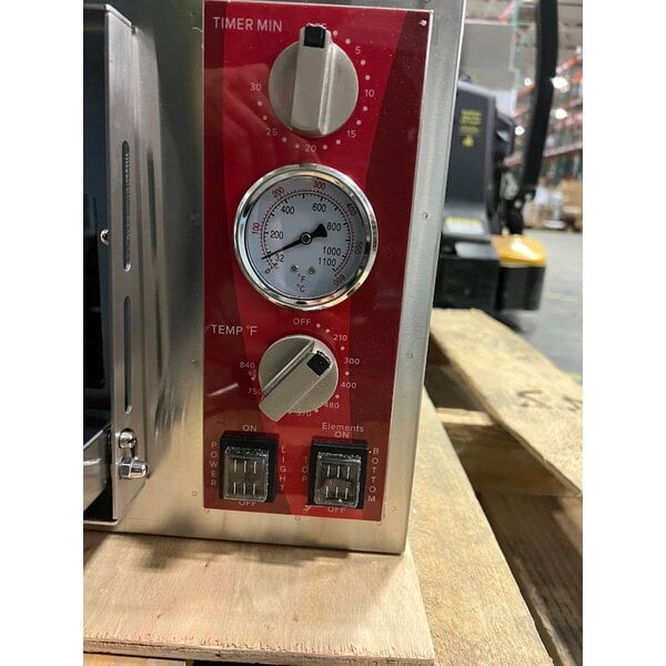 Scratch and Dent Avantco DPO-18-S Single Deck Countertop Pizza/Bakery Oven - 1700W, 120V