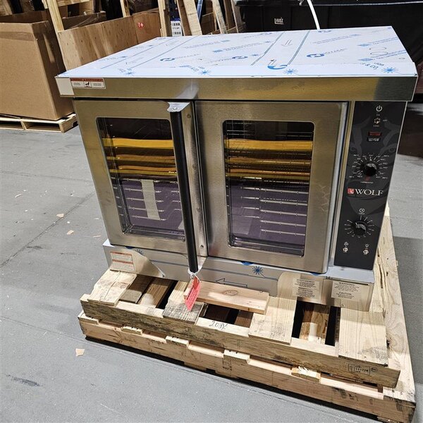 Scratch and Dent Wolf by Vulcan WC4ED 208/3 Single Deck Full Size Electric Convection Oven - 208V, 3 Phase, 12.5 kW