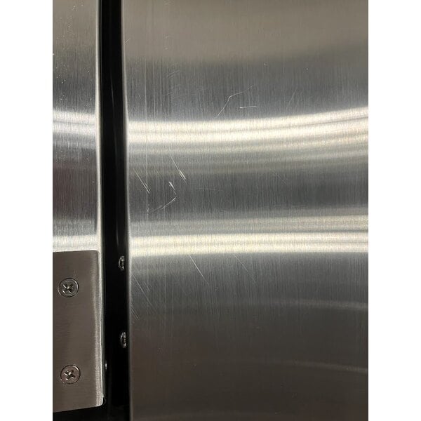 Scratch and Dent Moffat E32D5-2T Turbofan Single Deck Full Size Electric Digital Convection Oven with Steam Injection - 220-240V, 1 Phase, 6.5 kW