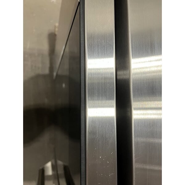 Scratch and Dent Moffat E32D5-2T Turbofan Single Deck Full Size Electric Digital Convection Oven with Steam Injection - 220-240V, 1 Phase, 6.5 kW