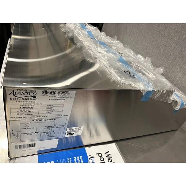 Scratch and Dent Avantco CPT-28-HC 28" Countertop Refrigerated Prep Rail