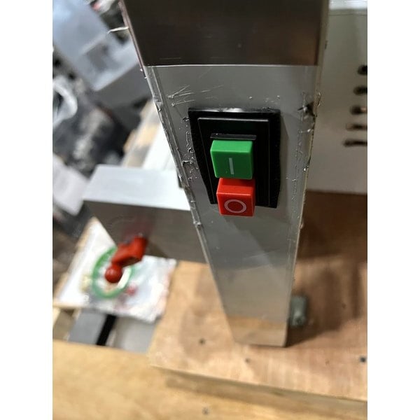 Scratch and Dent Estella EDS18S 18" Countertop One Stage Dough Sheeter - 120V, 1/2 HP