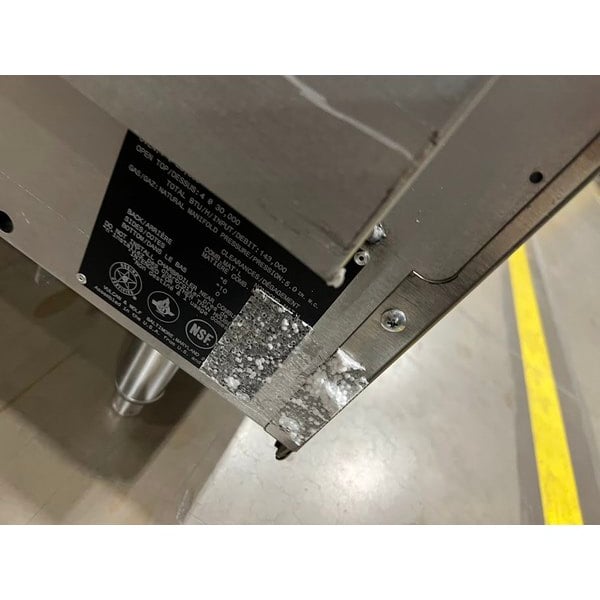 Scratch and Dent Vulcan 24S-4BN Endurance Natural Gas 4 Burner 24" Range with Standard Oven Base - 143,000 BTU