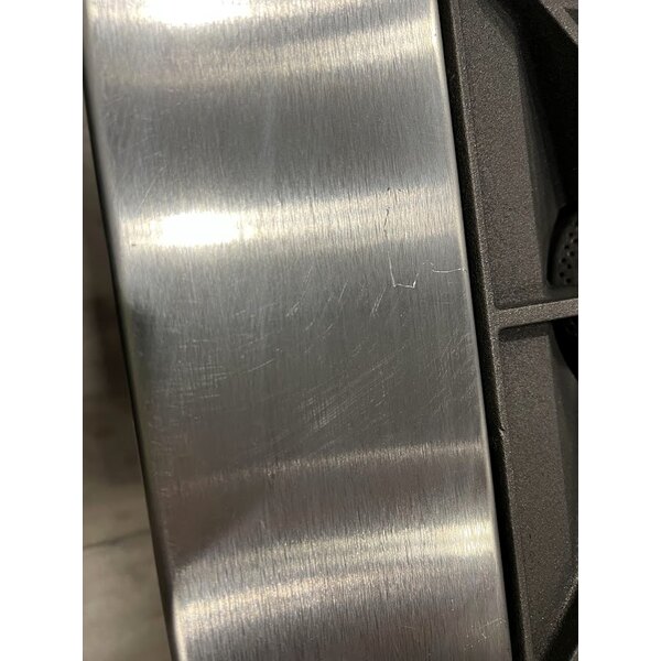 Scratch and Dent Vulcan 24S-4BN Endurance Natural Gas 4 Burner 24" Range with Standard Oven Base - 143,000 BTU