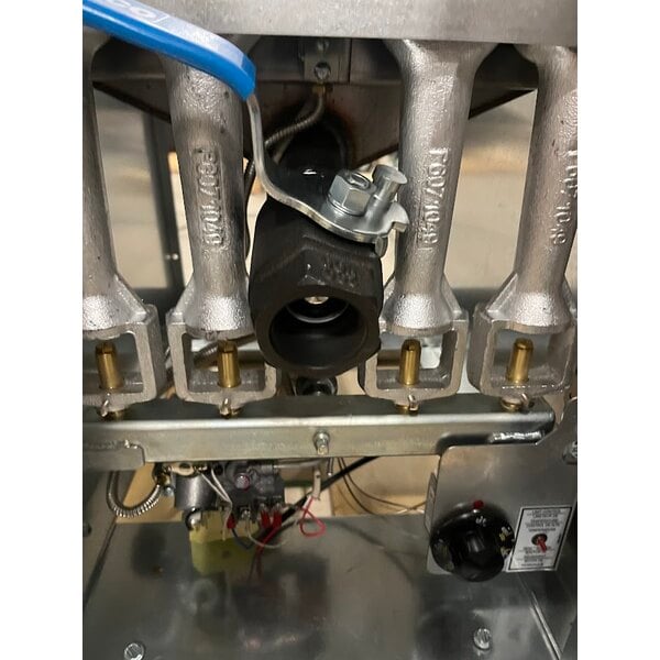 Scratch and Dent Pitco® 40D Liquid Propane 40-45 lb. Stainless Steel Floor Fryer