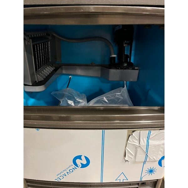 Scratch and Dent Manitowoc UDP-0065A NEO 19 11/16" Air Cooled Undercounter Dice Cube Ice Machine with 31 lb. Bin - 115V, 62 lb.