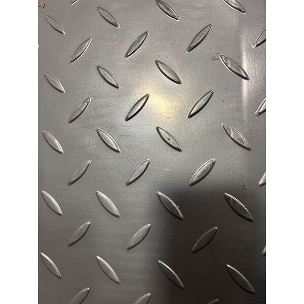 Scratch and Dent Regency 70 lb. 35 GPM Grease Trap with 3" Non-Threaded Connections - PDI Certified