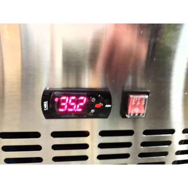 Scratch and Dent Avantco APPT-91-HC 92" 3 Door Refrigerated Pizza Prep Table