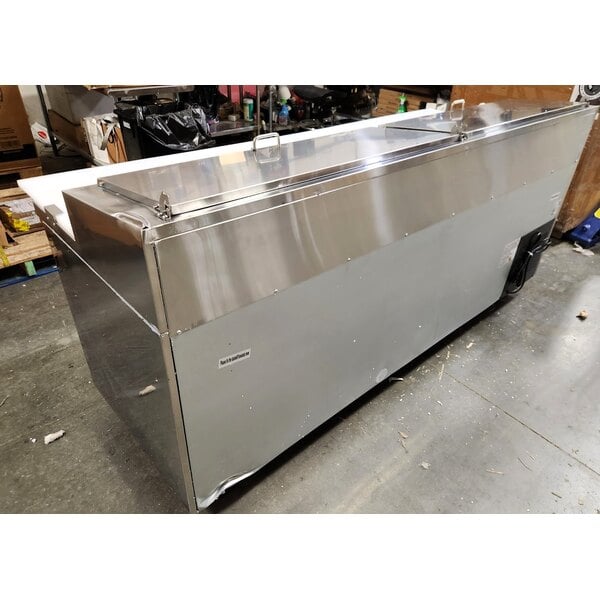 Scratch and Dent Avantco APPT-91-HC 92" 3 Door Refrigerated Pizza Prep Table