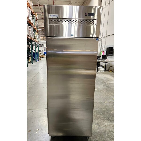 Scratch and Dent Avantco Z1-R-HC 29" Solid Door Stainless Steel Reach-In Refrigerator