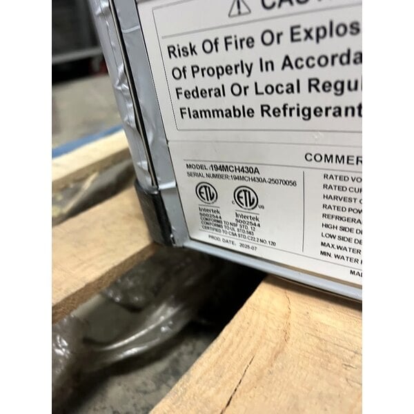 Scratch and Dent Avantco Ice MC-H-430-A 30" Air Cooled Modular Half Cube Ice Machine - 400 lb.