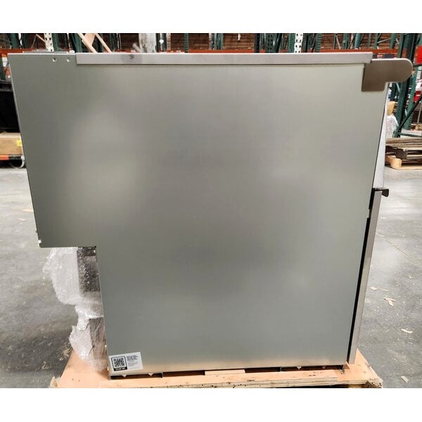 Scratch and Dent Avantco F4-ES-N 45-50 lb. Natural Gas Stainless Steel Floor Fryer - 85,000 BTU