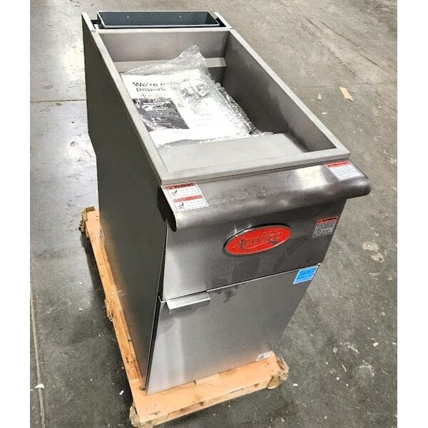 Scratch and Dent Avantco F4-ES-N 45-50 lb. Natural Gas Stainless Steel Floor Fryer - 85,000 BTU