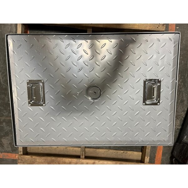 Scratch and Dent Regency 50 lb. 25 GPM Grease Trap with 3" Non-Threaded Connections - PDI Certified