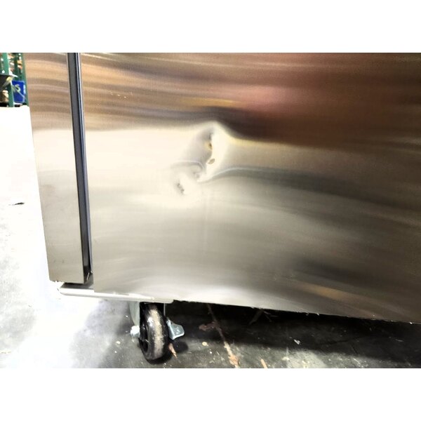 Scratch and Dent Avantco Z1-R-HC 29" Solid Door Stainless Steel Reach-In Refrigerator