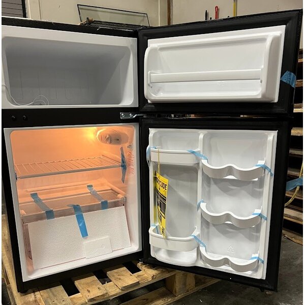 Scratch and Dent MicroFridge by Danby 3.1MF7-7A1 3.1 Cu. Ft. Black Solid Two Door Reach-In Refrigerator / Freezer with One Plug Microwave