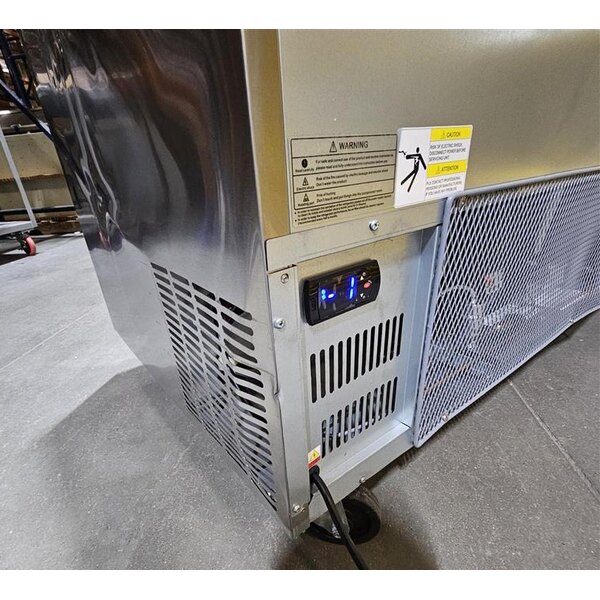 Scratch and Dent Avantco AU-60F 60" Undercounter Freezer