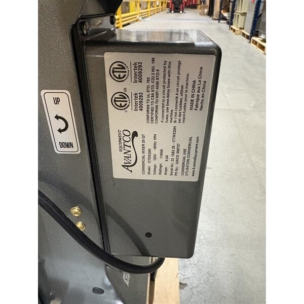 Scratch and Dent Avantco MX20H 20 Qt. Planetary Stand Mixer with Guard & Standard Accessories - 120V, 1 1/2 hp