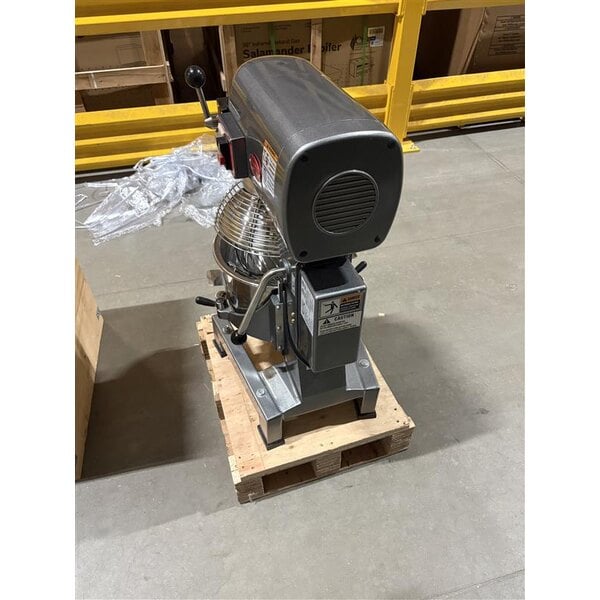 Scratch and Dent Avantco MX20H 20 Qt. Planetary Stand Mixer with Guard & Standard Accessories - 120V, 1 1/2 hp