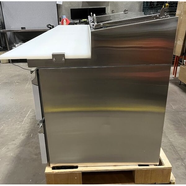 Scratch and Dent Avantco SSPPT-3H 94" 6 Drawer Refrigerated Pizza Prep Table