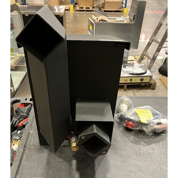 Scratch and Dent Backyard Pro BPF4G 4 Gallon Steel Liquid Propane Outdoor Deep Fryer - 90,000 BTU