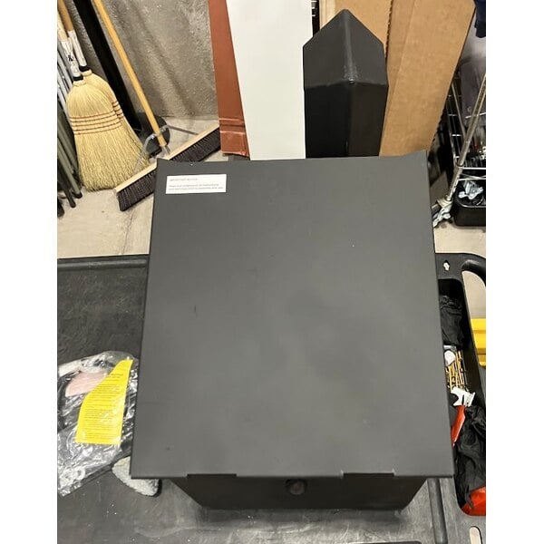 Scratch and Dent Backyard Pro BPF4G 4 Gallon Steel Liquid Propane Outdoor Deep Fryer - 90,000 BTU